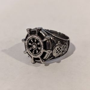 Clocks + Colours Captain Ring